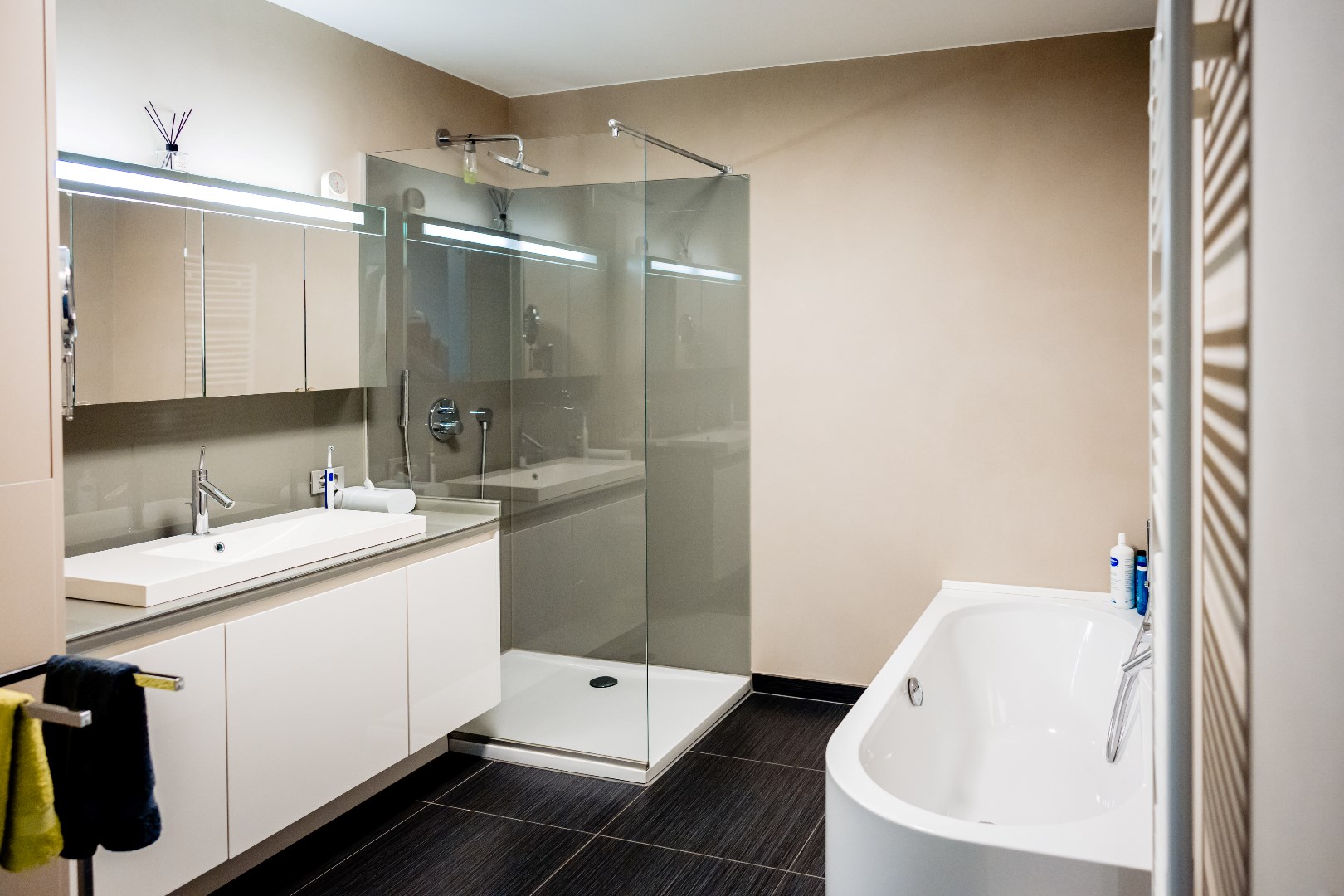 Exclusieve penthouse 151m² landelijk gelegen te Lembeke 