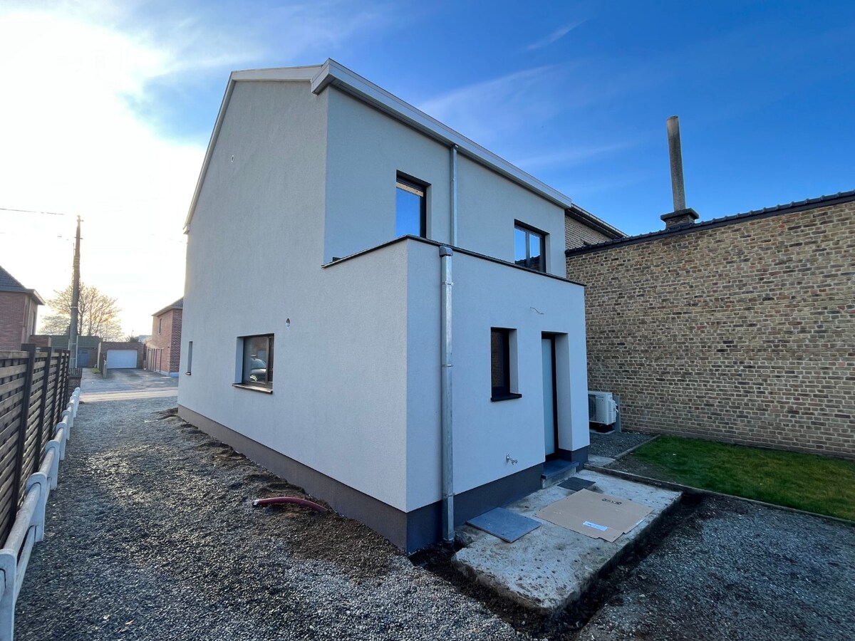 Gerenoveerde Half Open bebouwing 