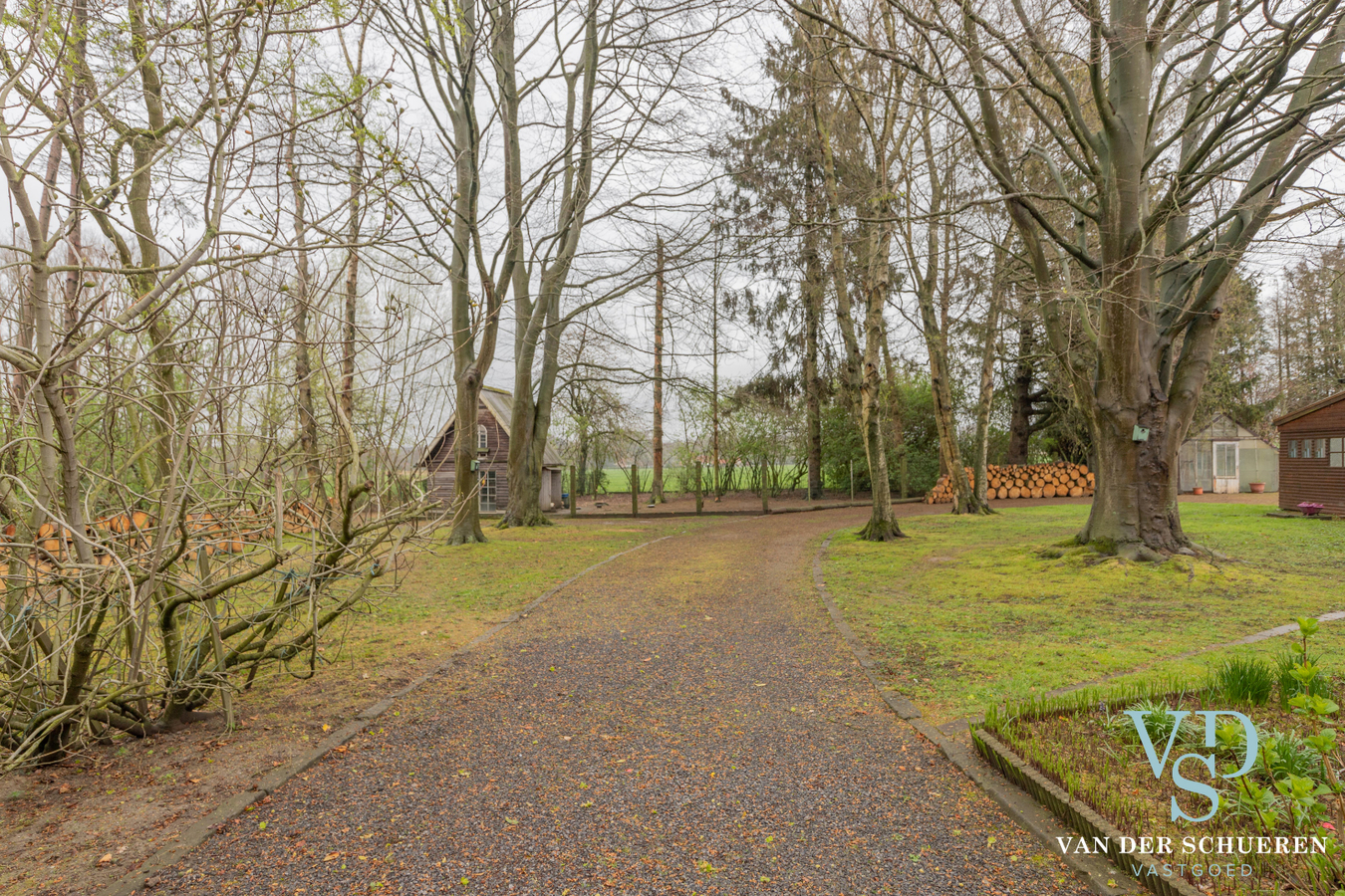 Exceptioneel gelegen eigendom in Makkegem. 