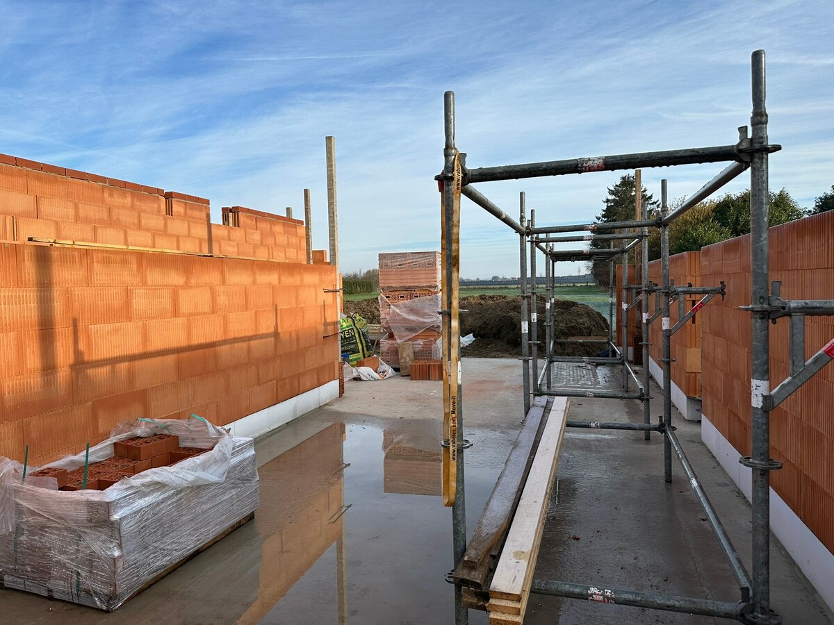 Mijmeren over de velden - luxueuze half open nieuwbouwwoning in Rotem 