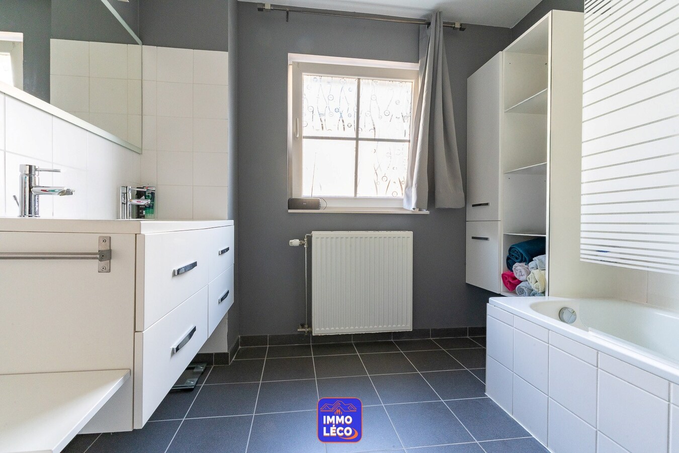 Maison avec jardin, garage et finitions soignées – TOP SECTEUR ! 