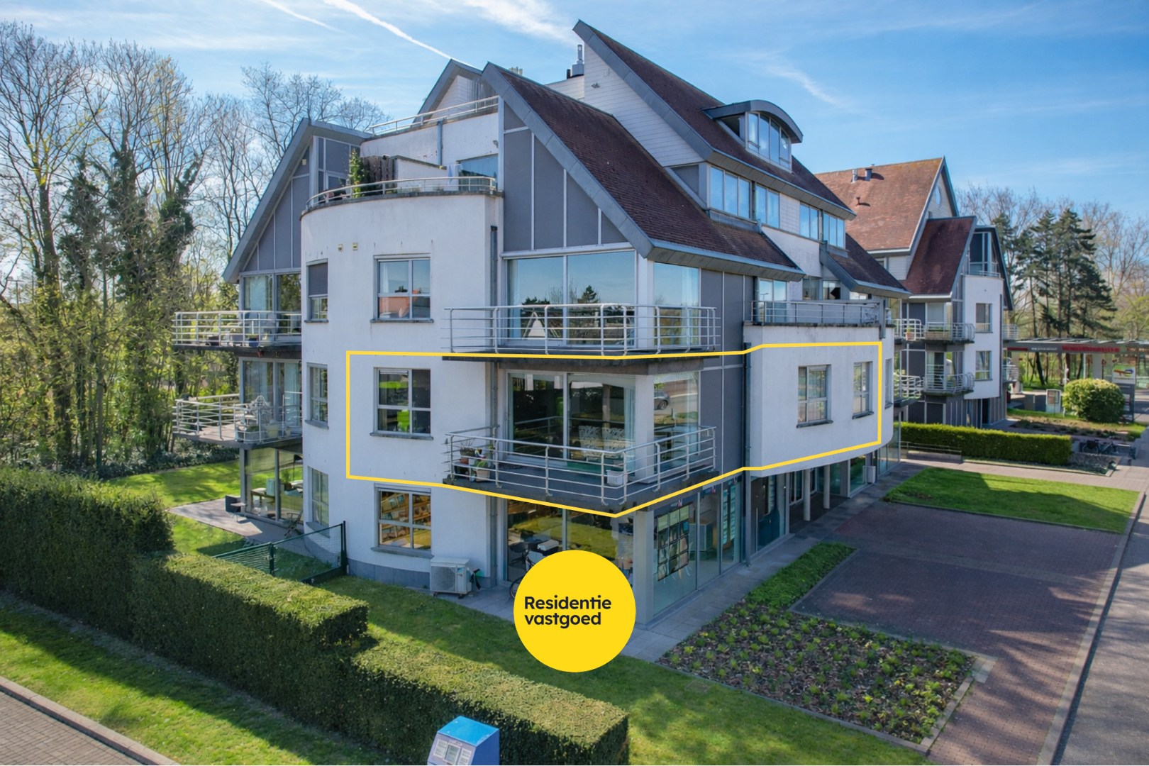 Instapklaar 2-slaapkamerappartement (89m² + 8m² terras) nabij de haven van Nieuwpoort. 