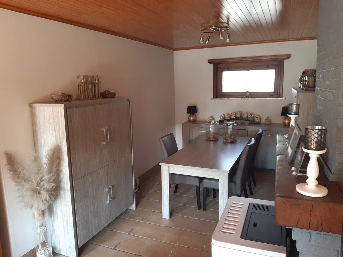 Gezellig en rustig wonen in Semmerzake. 