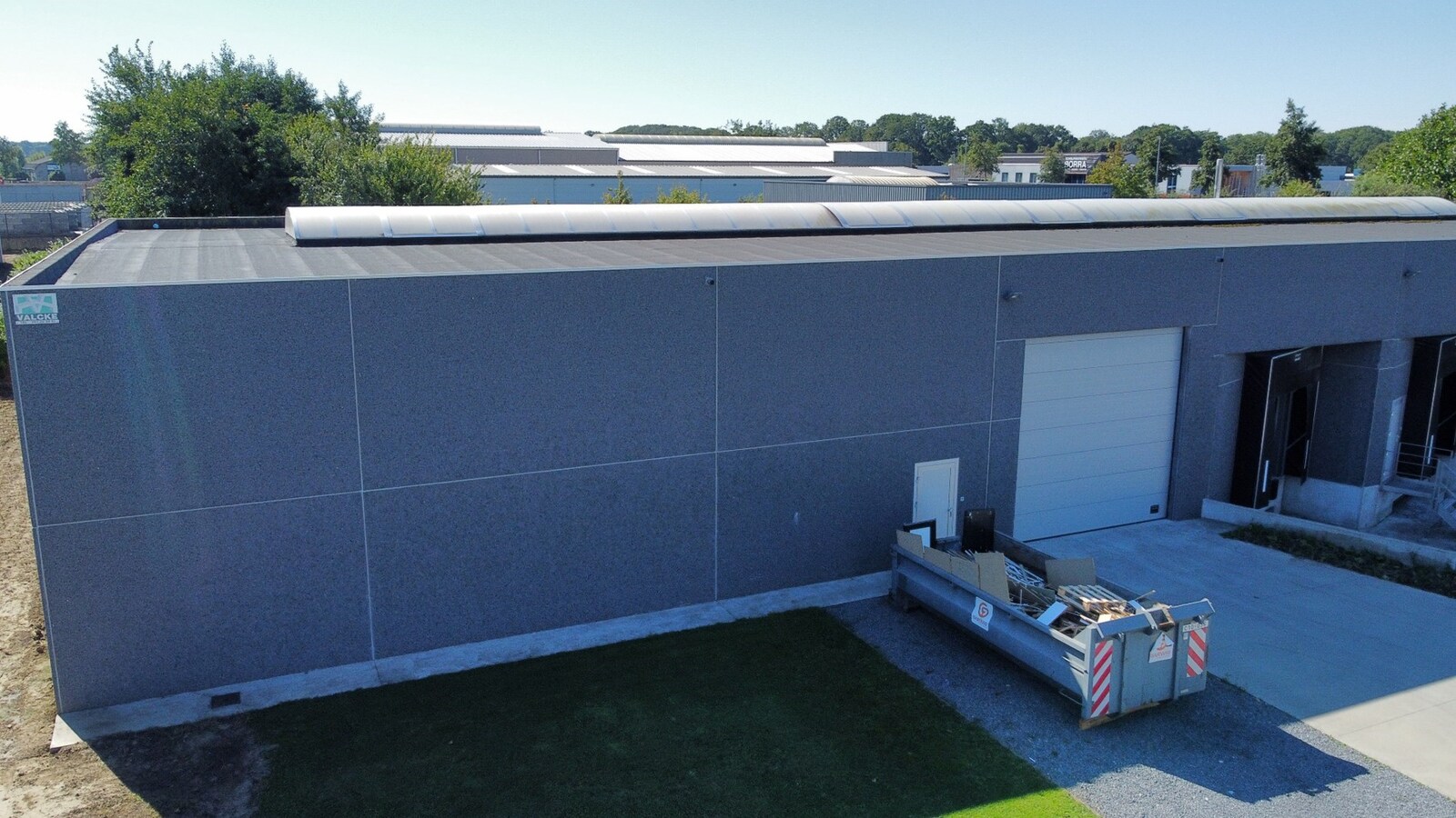 Loods van 500m² op industrieterrein van Houthulst 