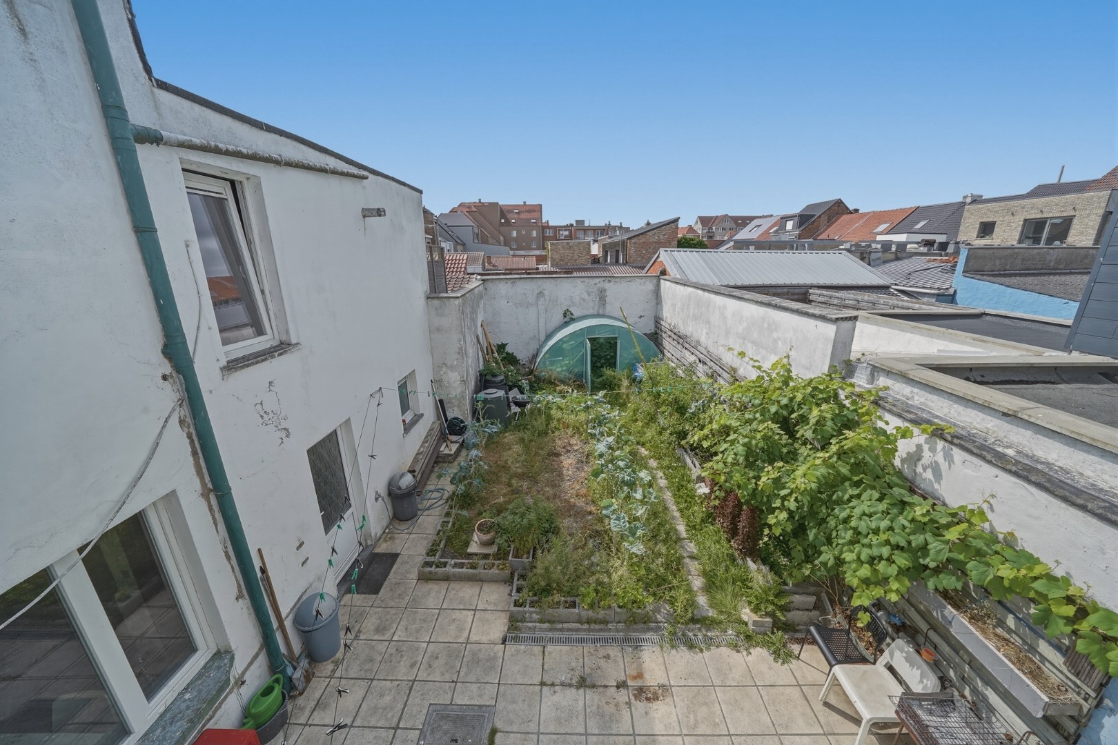 Ruime woning met veel mogelijkheden te Oostende 