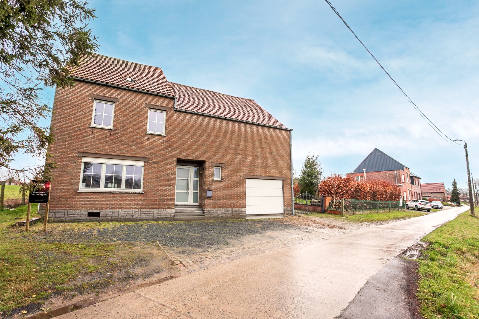 Ruime woning met veel potentieel in een groene omgeving op 39a 