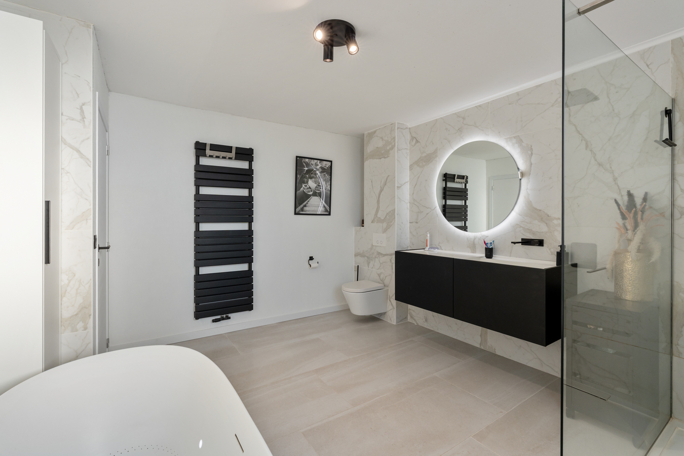 In Neeroeteren-centrum gelegen piramidewoning 