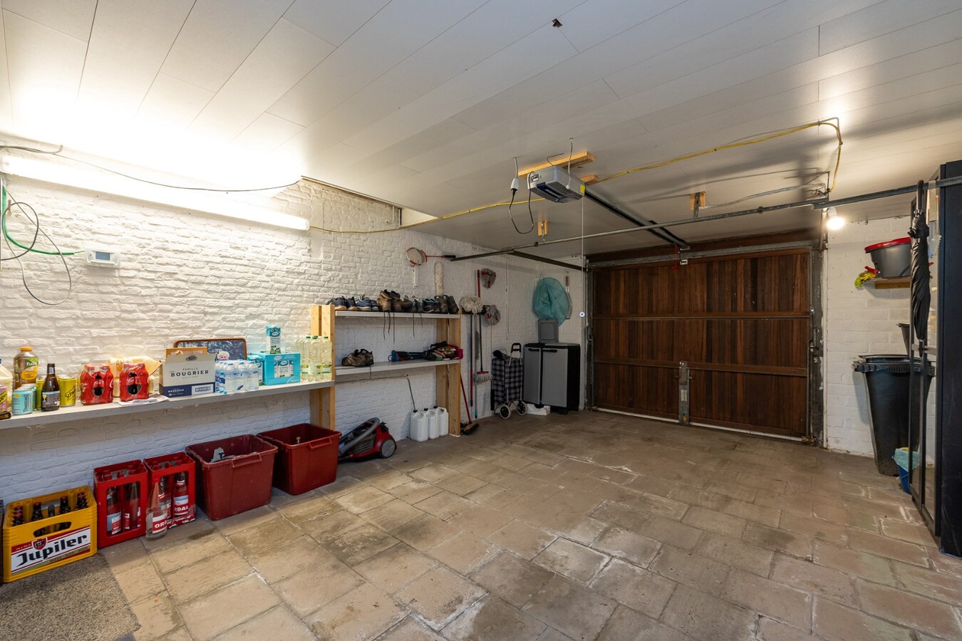 Karaktervolle hoeve op 945 meter-kangoeroewoning mogelijk 