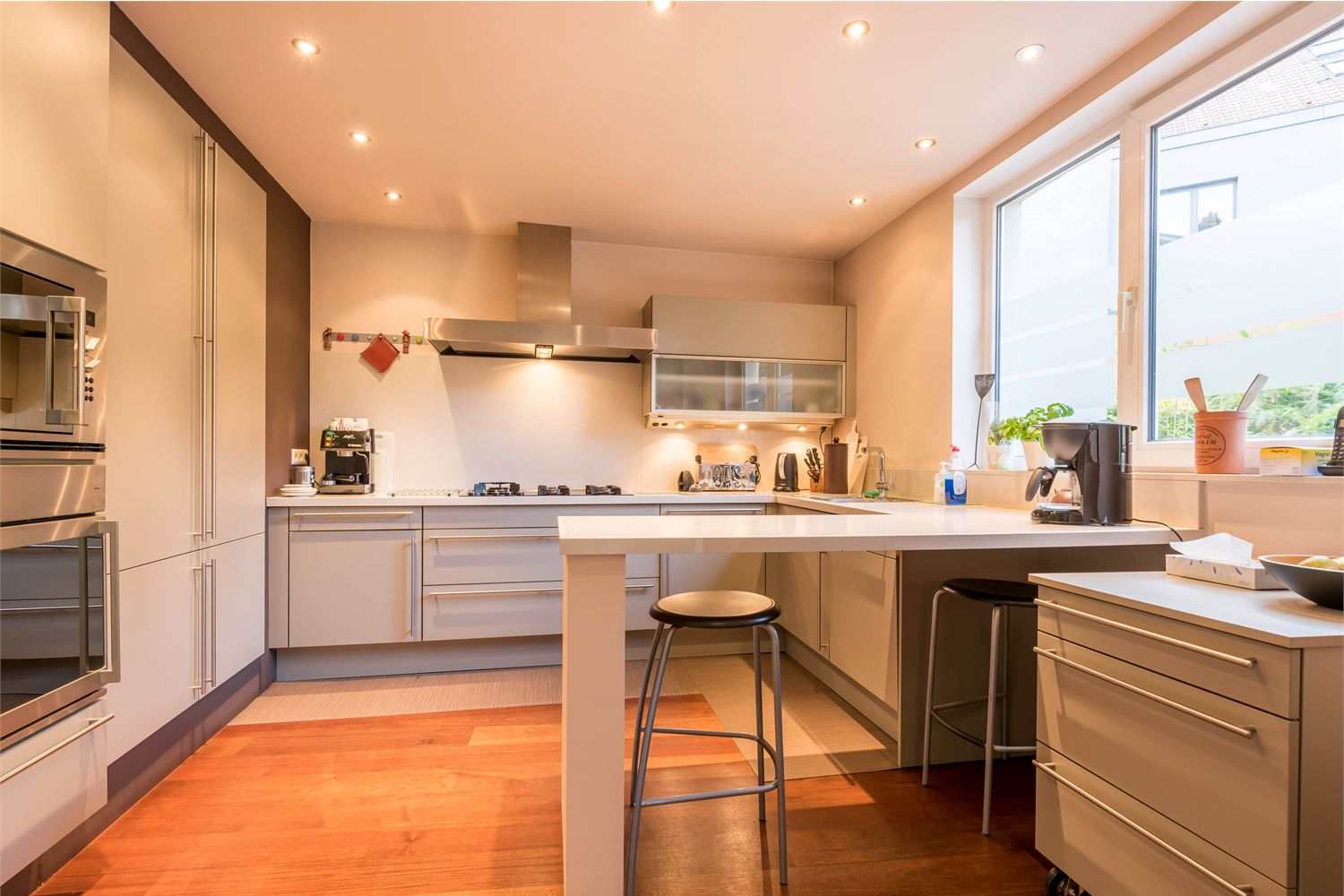 Bijzonder mooi en exclusief herenhuis in prachtige authentieke stijl! 