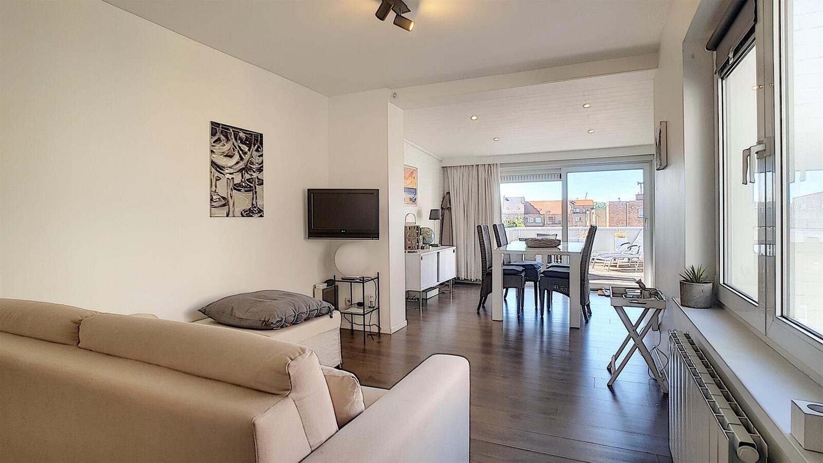 Leuke studio met groot zonneterras vlakbij het strand  - Heist 