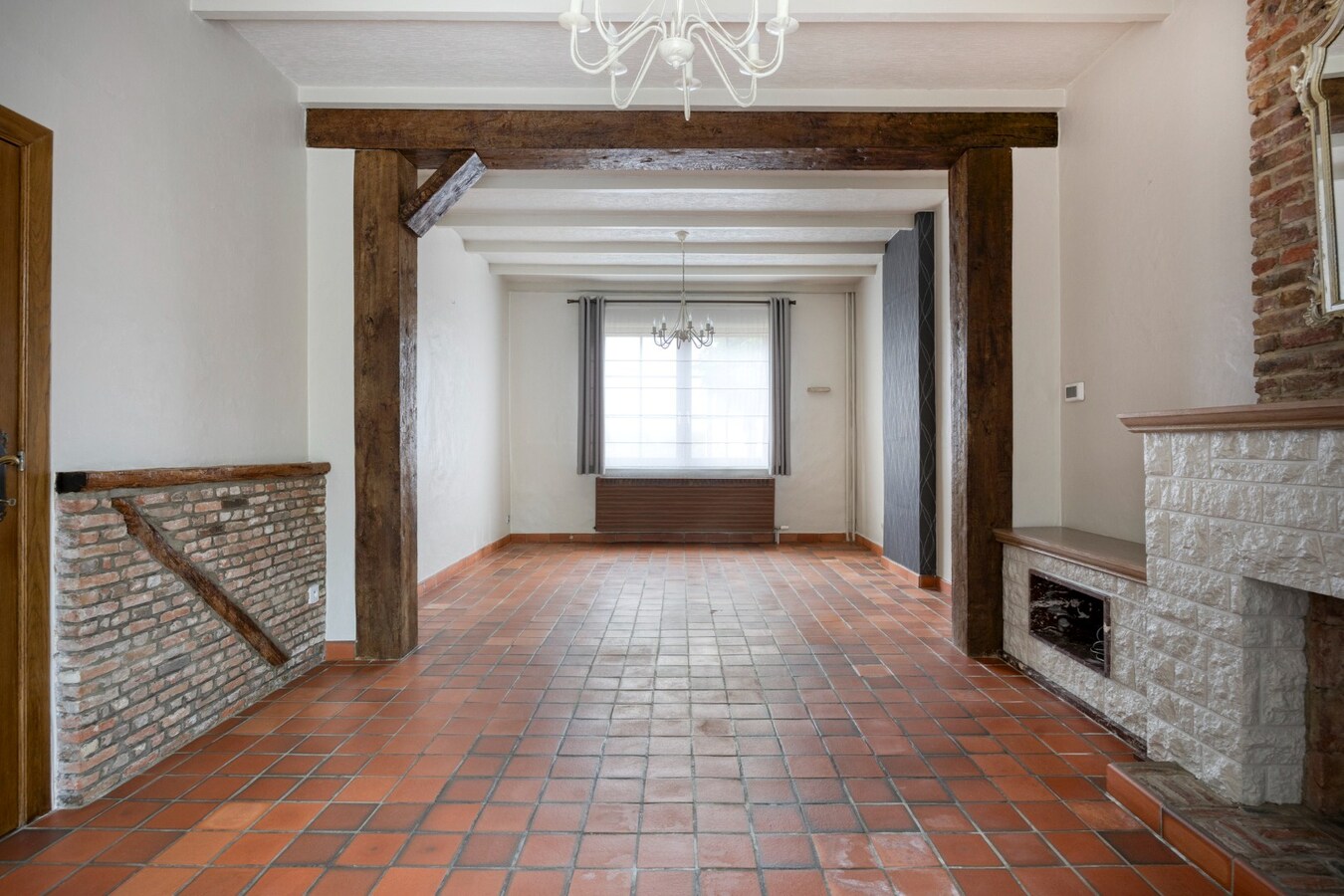 Open bebouwing met 3 slaapkamers in landelijke omgeving 