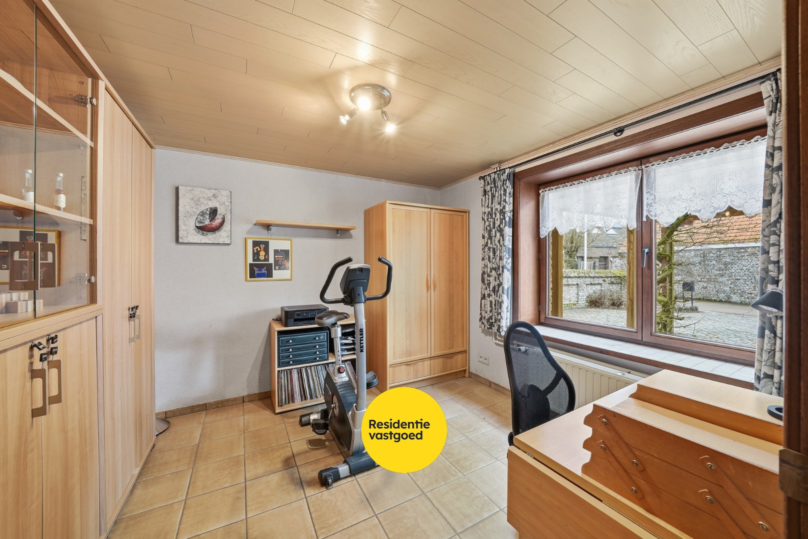 Rustig en groen wonen naast historisch erfgoed – Ruime alleenstaande woning in Ettelgem 