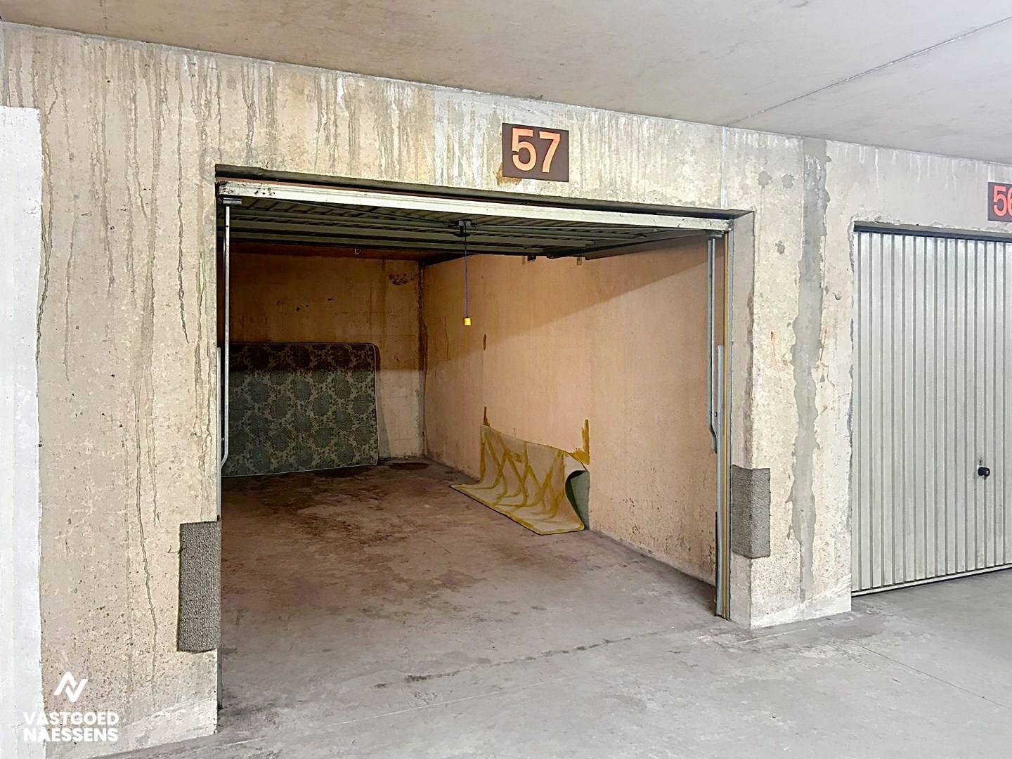GARAGEBOX VLAKBIJ ZEEDIJK 