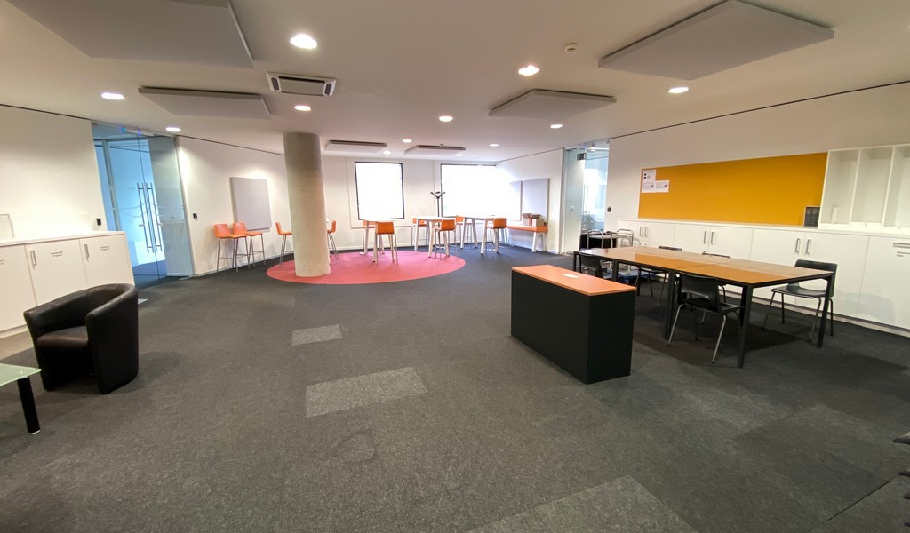 Instapklare kantoren te huur langs E313 in Herentals