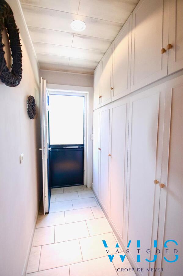 Piekfijn onderhouden en gerenoveerde bungalow te Zelzate! 