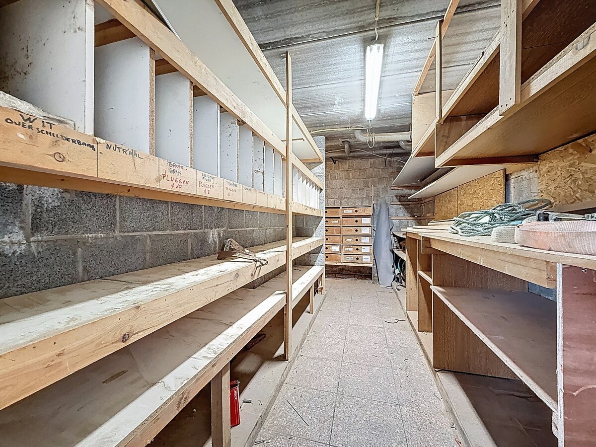 Ruime HOB met veel opslagruimte/garage te Zwalm 