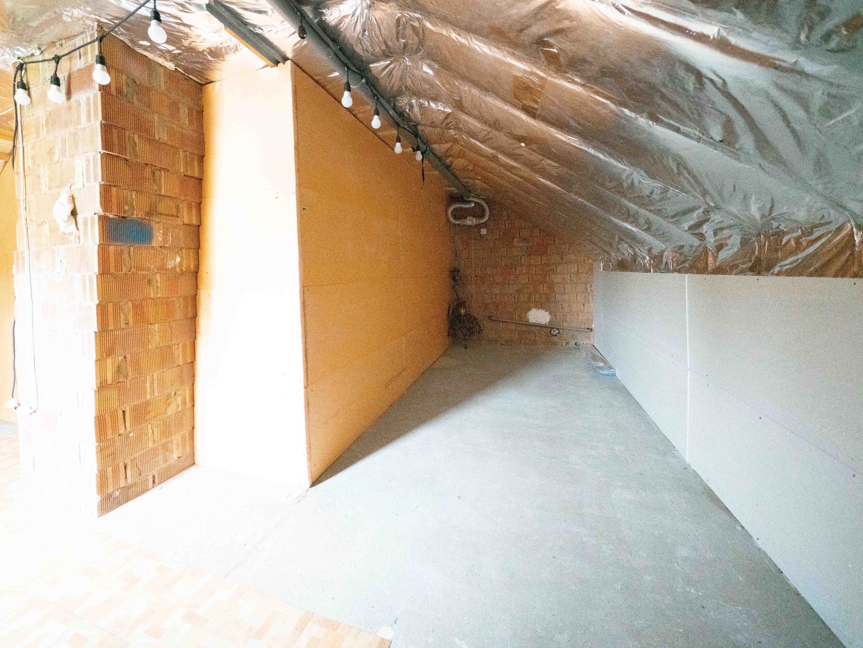 Energiezuinige woning met 4 kamers, 2 badkamers &amp; 2 garages 