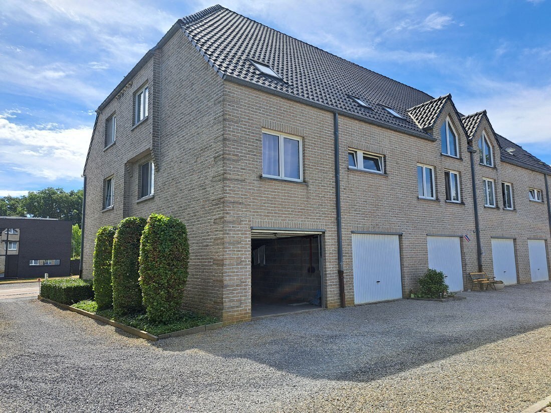 Uitstekend gelegen, betaalbaar en lichtrijk appartement te Lummen 