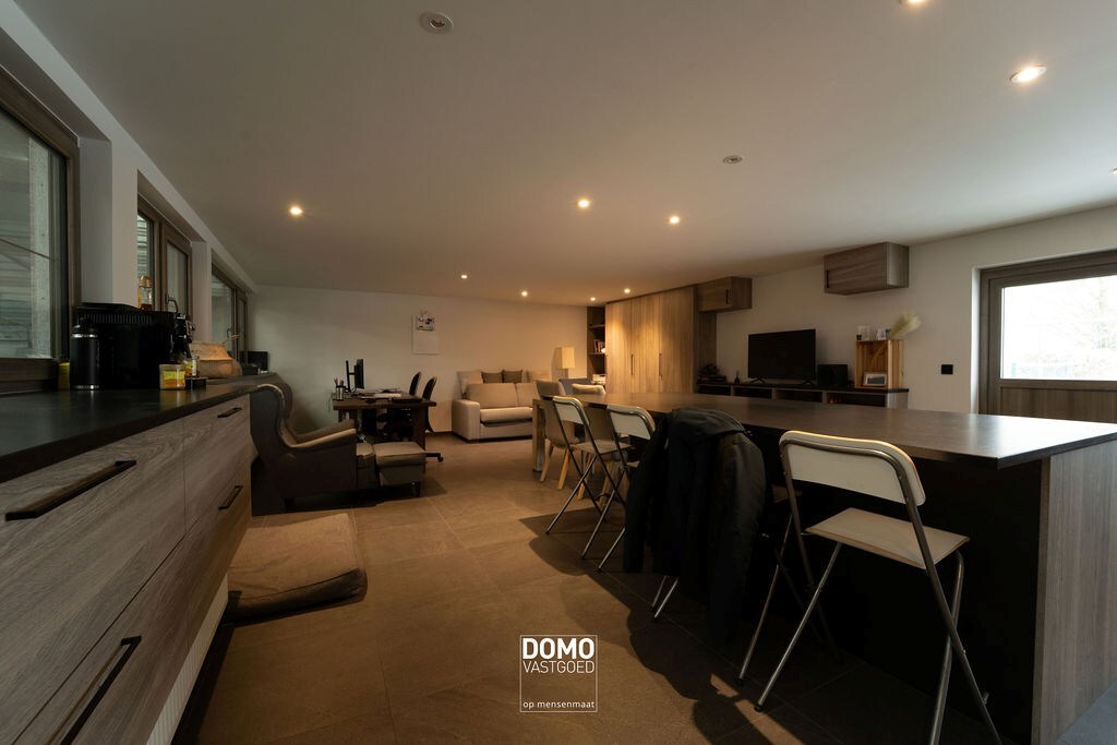 Industriehal op een perceeloppervervlakte van 28 are te Halen - bruikbare vloeroppervlakte 580m² 