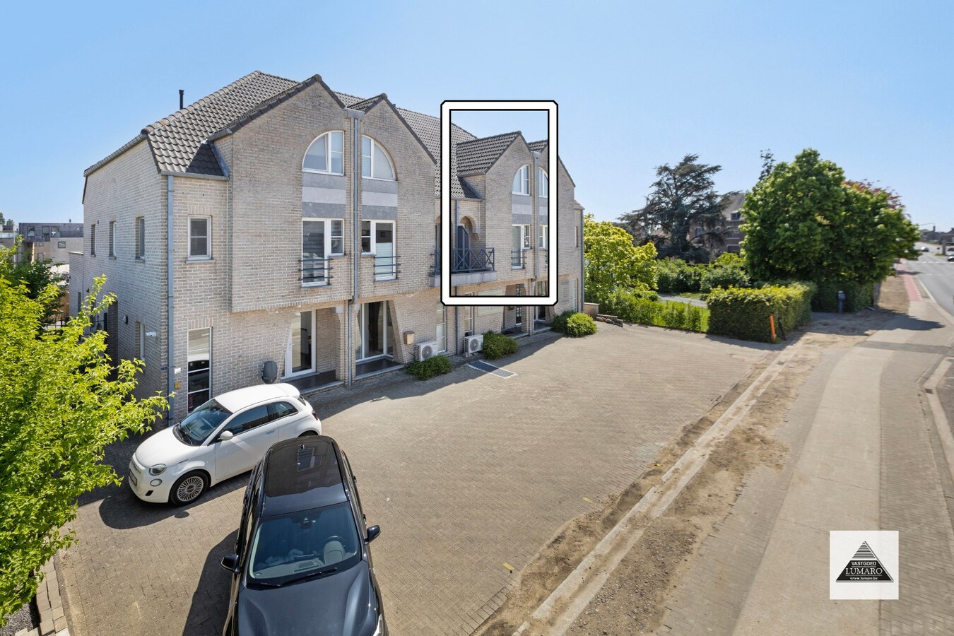 Duplex appartement met groot terras (23 m²)  en garage 