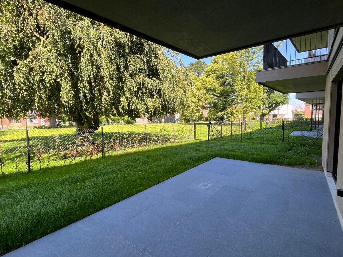 Gelijkvloers 2-slpk appartement 