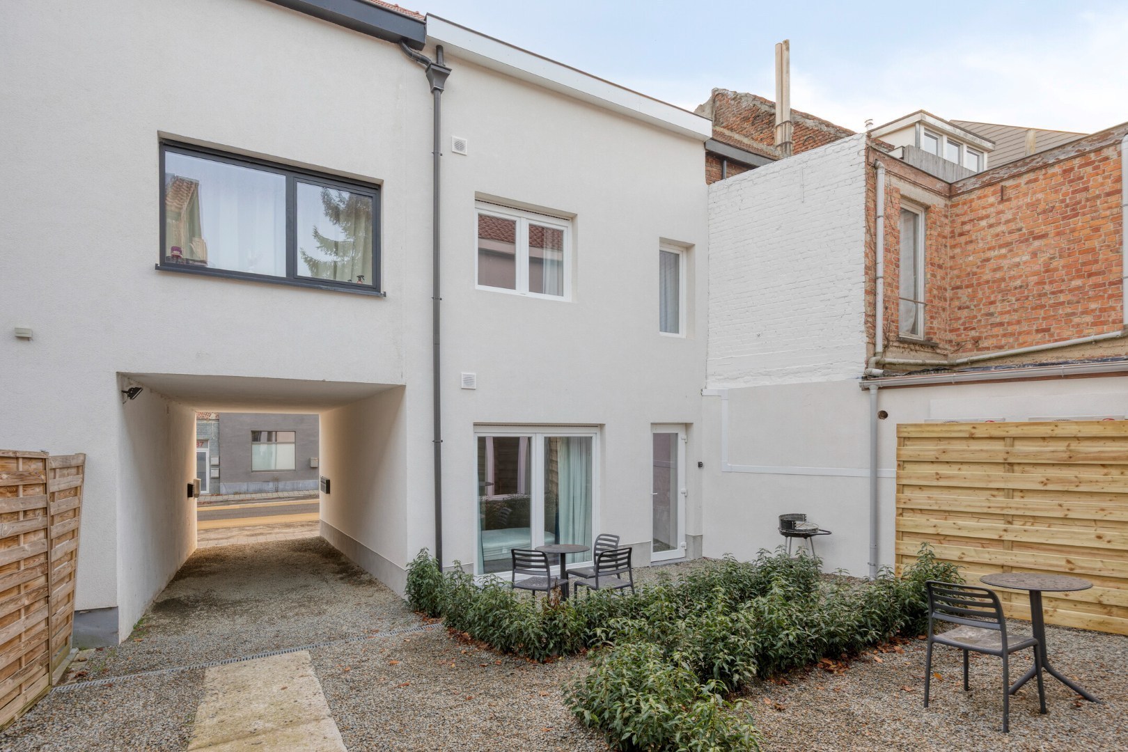 Totaal gerenoveerde en bemeubelde studio op gunstige ligging nabij Leuven 