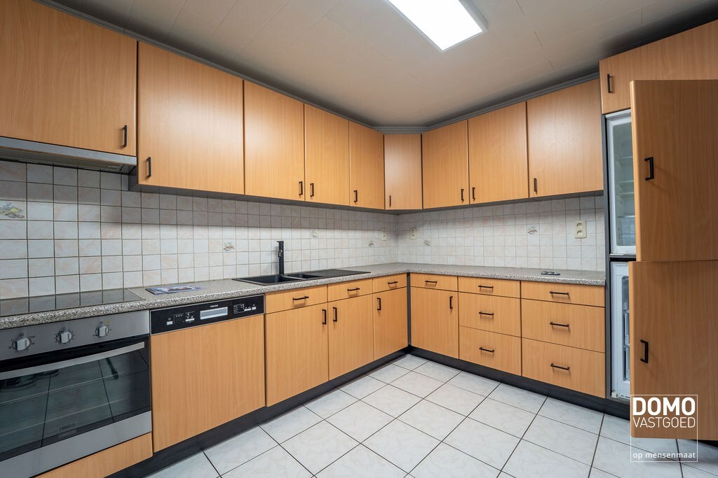 Verzorgd appartement met 2 slaapkamers te Kuringen 