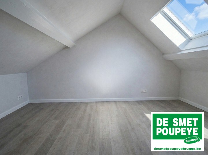 prachtig gerenoveerd duplex appartement 