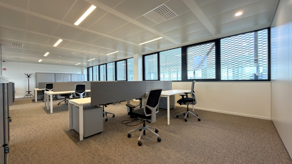 Duurzame kantoren te huur in industriezone te Hoboken