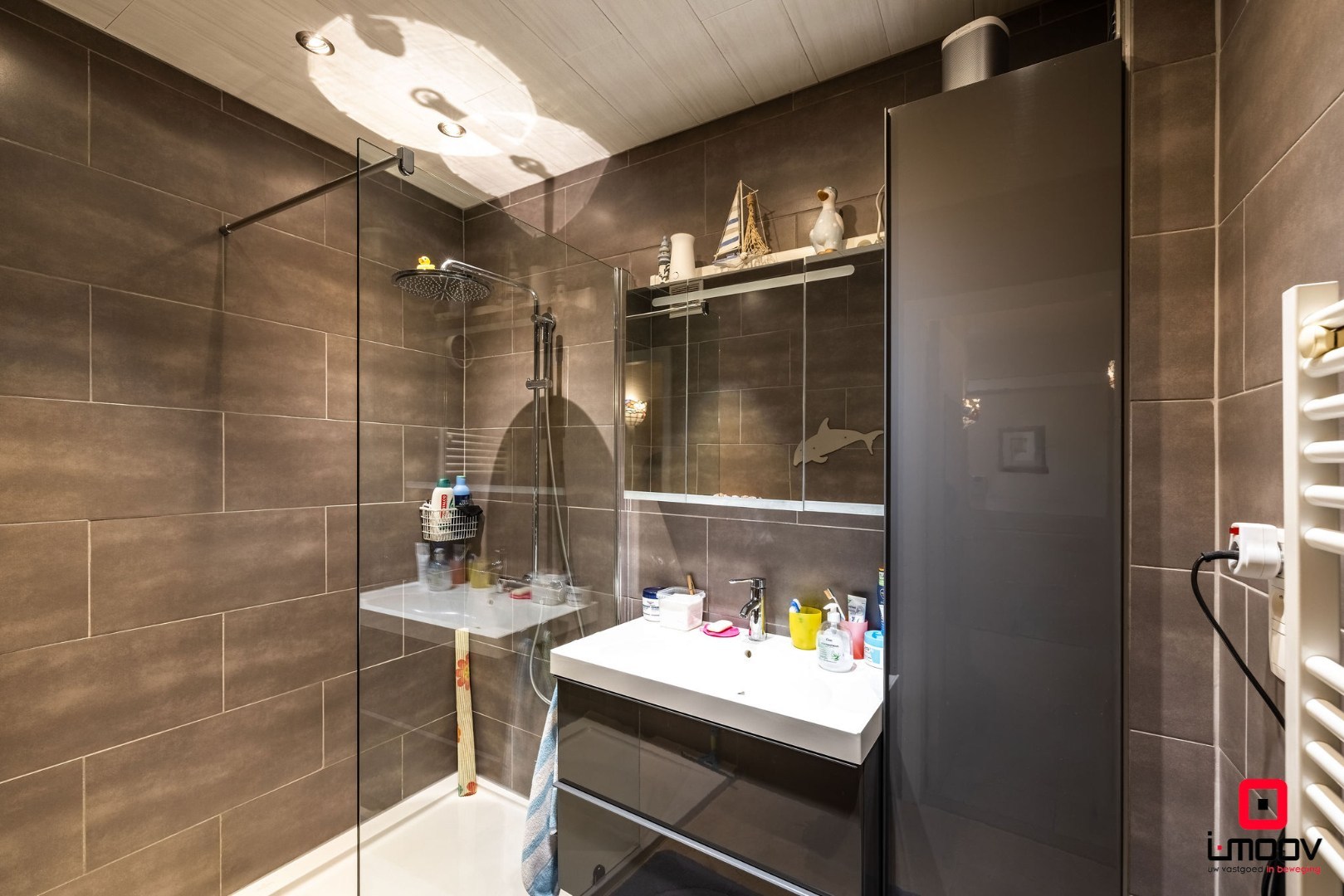 Appartement met twee slaapkamers, ruim terras en uniek parkzicht 