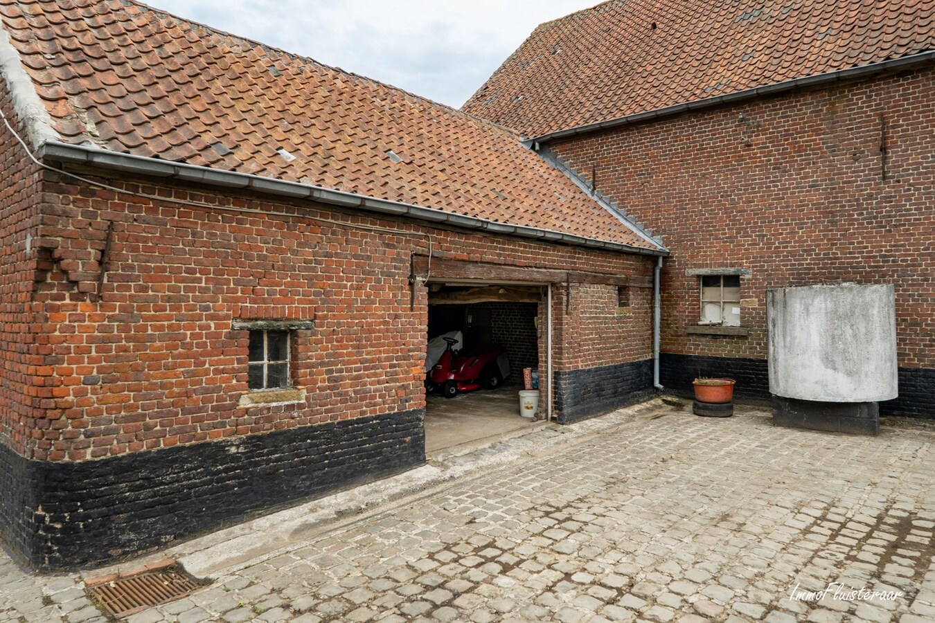 Property for sale in Roosdaal