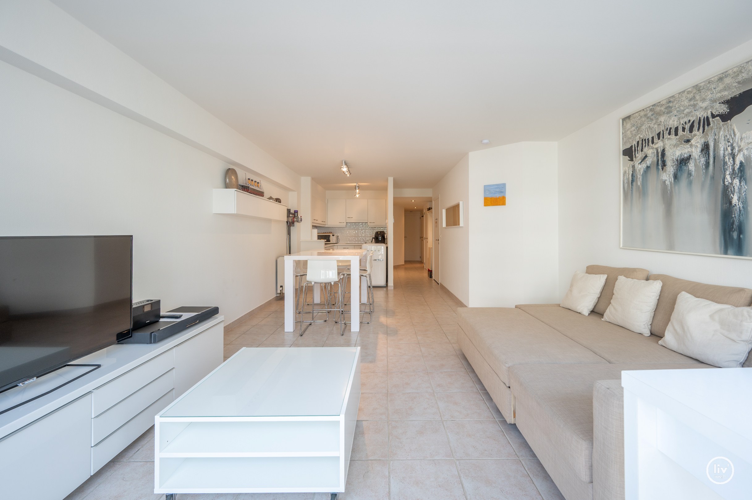 Aangenaam 2 slaapkamerappartement gelegen op een topligging in de Lippenslaan te Knokke. 