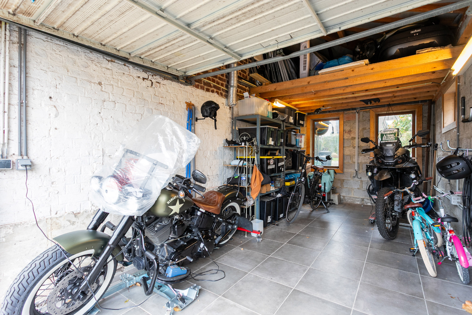 Instapklare driegevelwoning met 3 slpk te Lembeek 