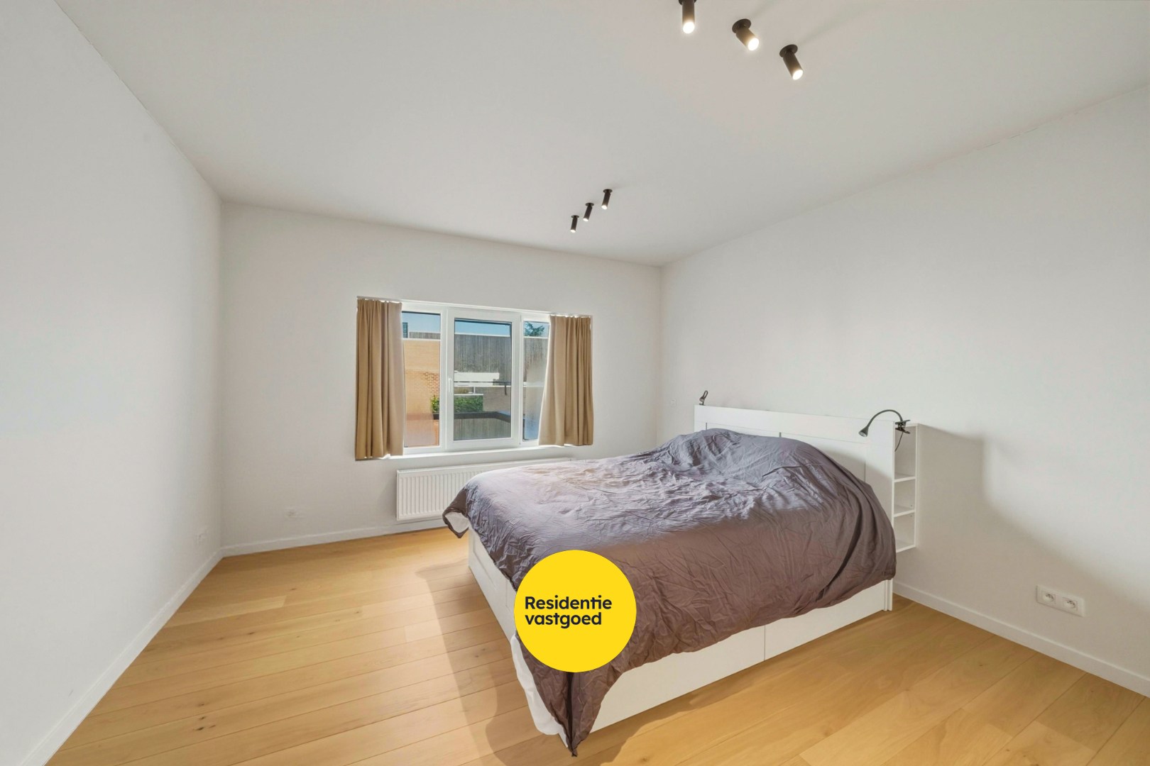 Instapklare, energiezuinige woning met 4 slpk in Mariakerke 