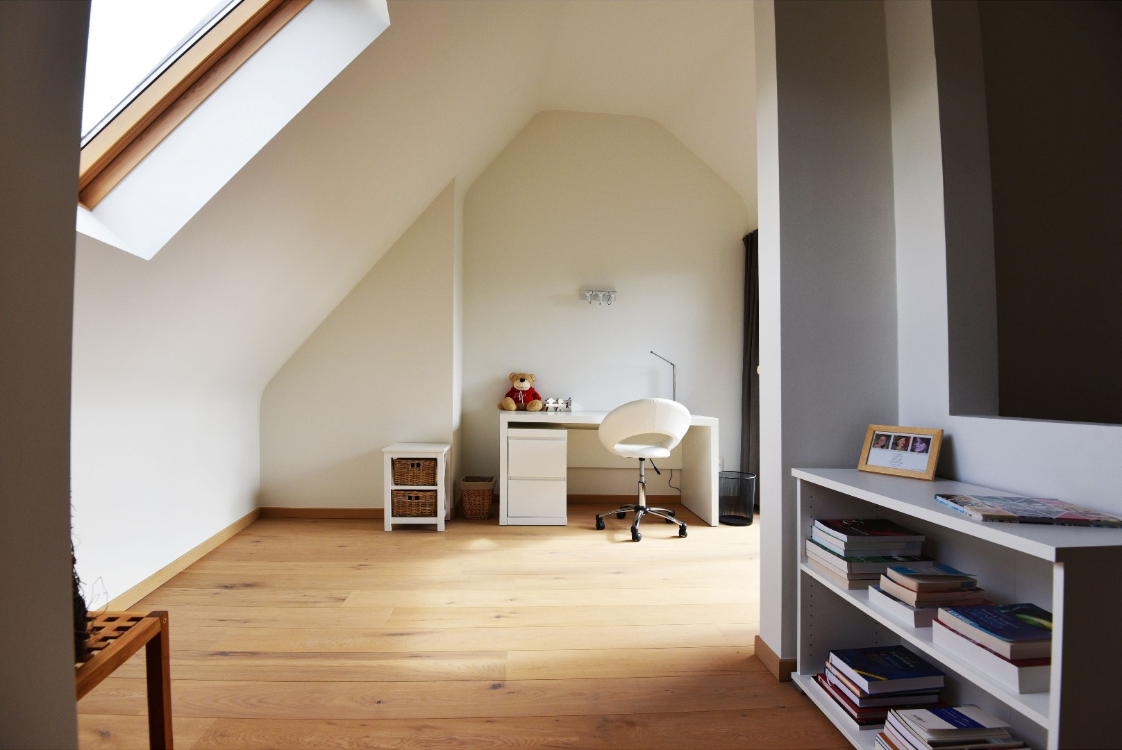 Duplex appartement op de 2e verdieping met 2 slpks en terras te Gent 