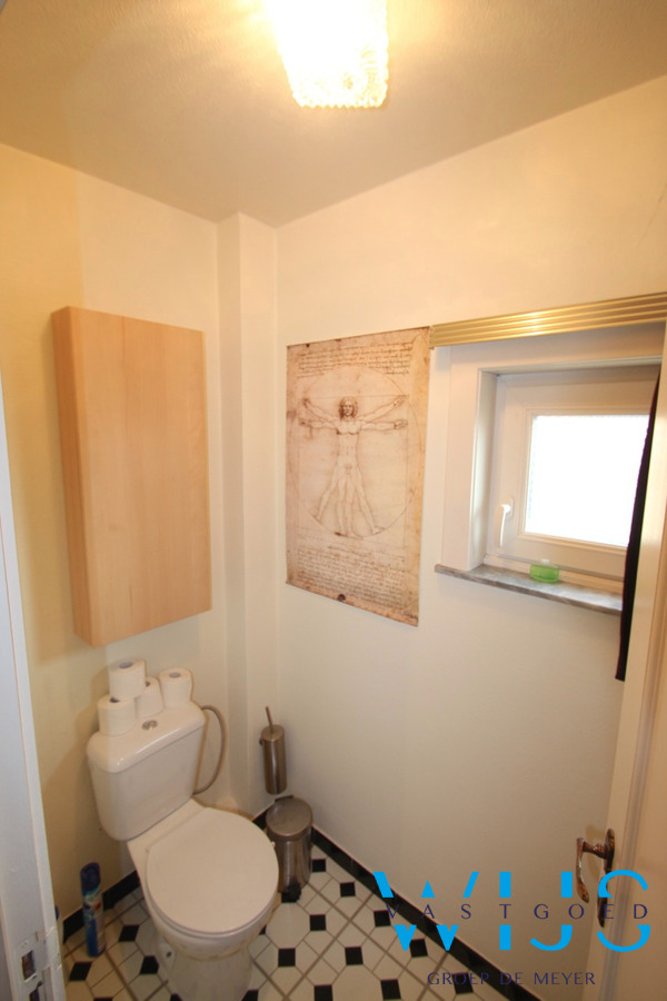 Instapklare Bel-étage in het centrum van Ertvelde! 