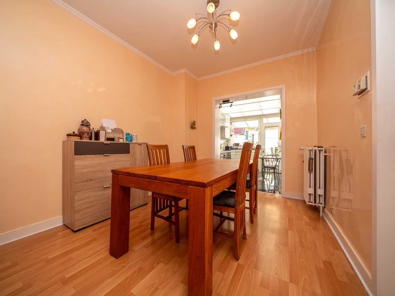 Charmante woning met 4 kamers en stadstuin 