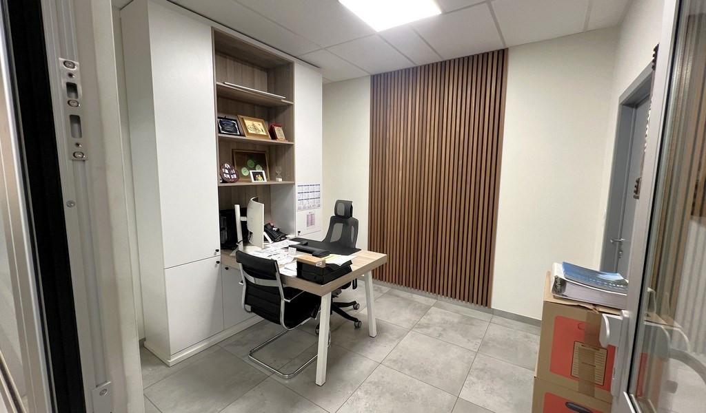 Bedrijfspand te koop in industriezone Hoogveld te Dendermonde