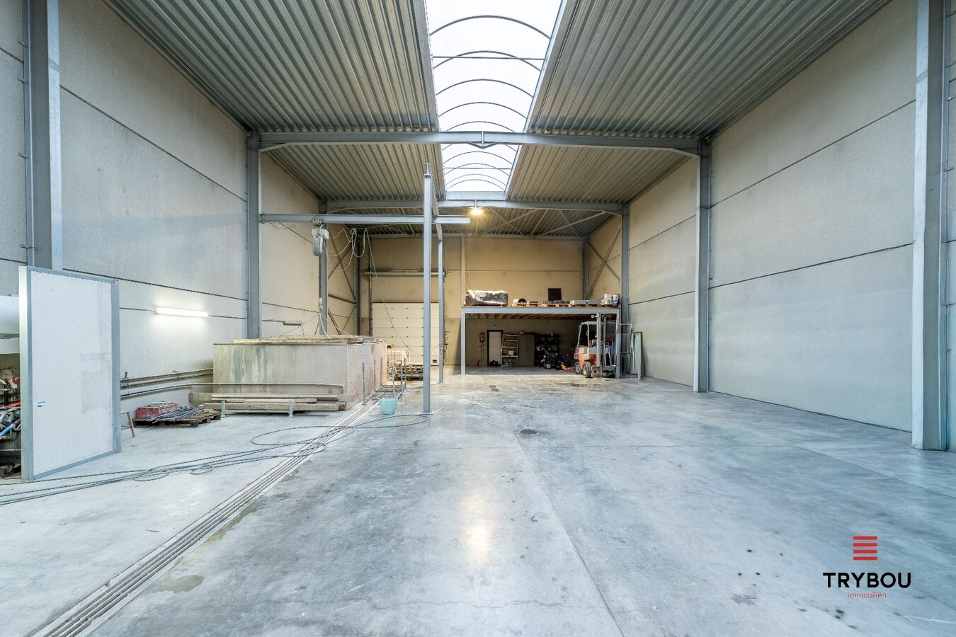 Hangar (Loods) te koop in Staden