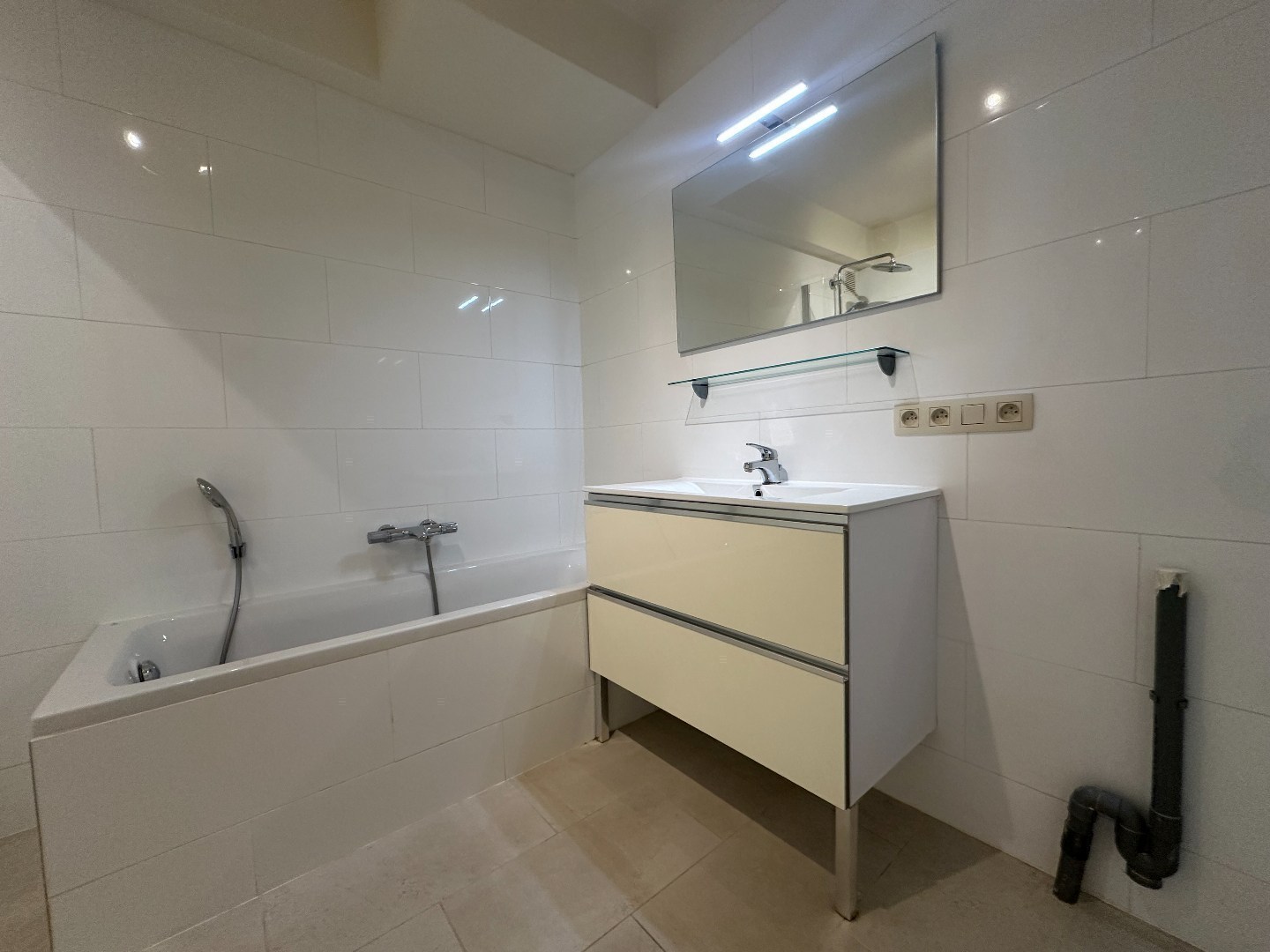 Ruim appartement vlakbij Station Gent Sint-Pieters 