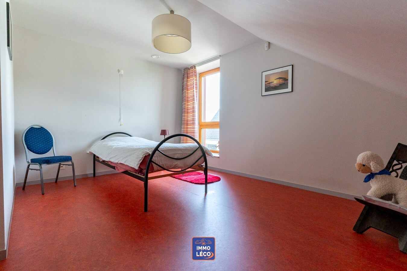 Villa "Semi Plain-Pied" érigée sur 1251m², double garage, parking 7 voitures, COUP DE COEUR ABSOLU ! 