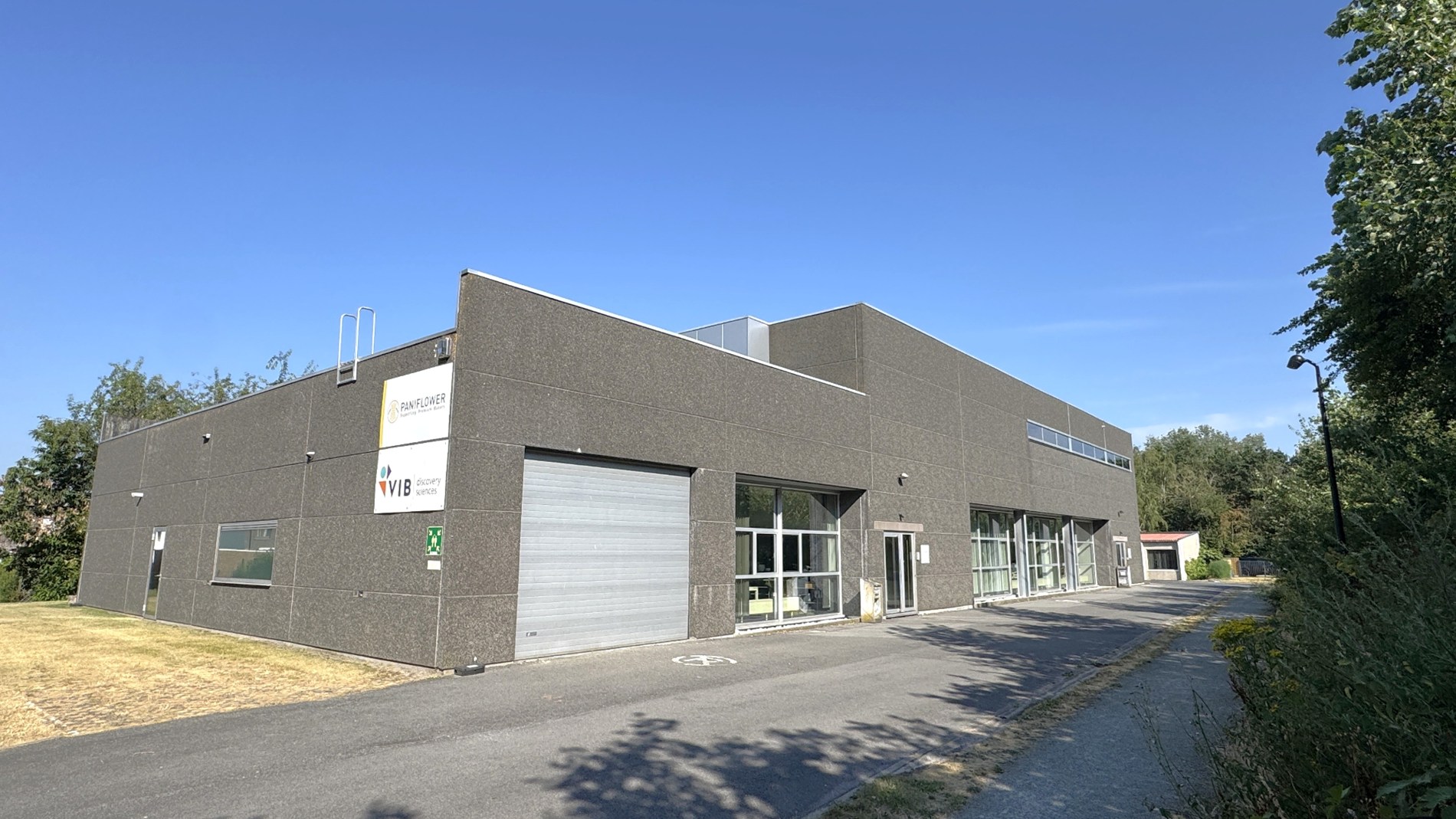 Kantoor/labo met klein magazijn te huur in Technologie-park Zwijnaarde