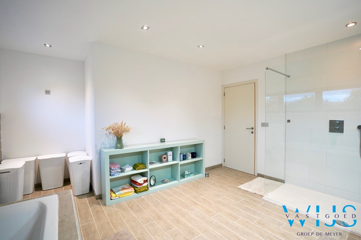 Prachtige en enorm ruime nieuwbouwwoning te Zelzate ! 