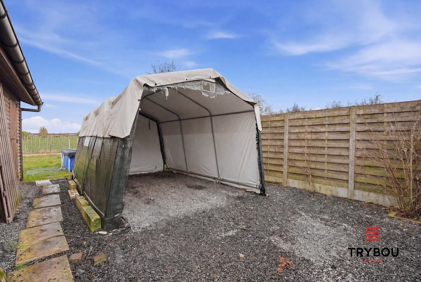 Rustig gelegen, alleenstaande woning op ruim perceel van 2210 m² 