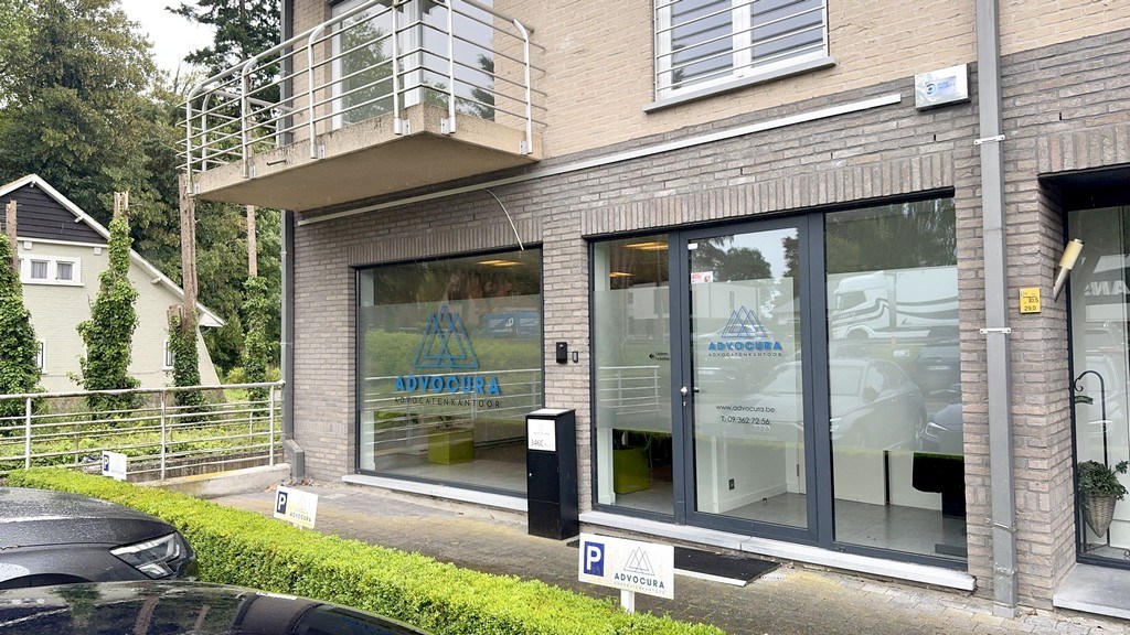 Kantoren te huur op zichtlocatie langs N9 te Melle