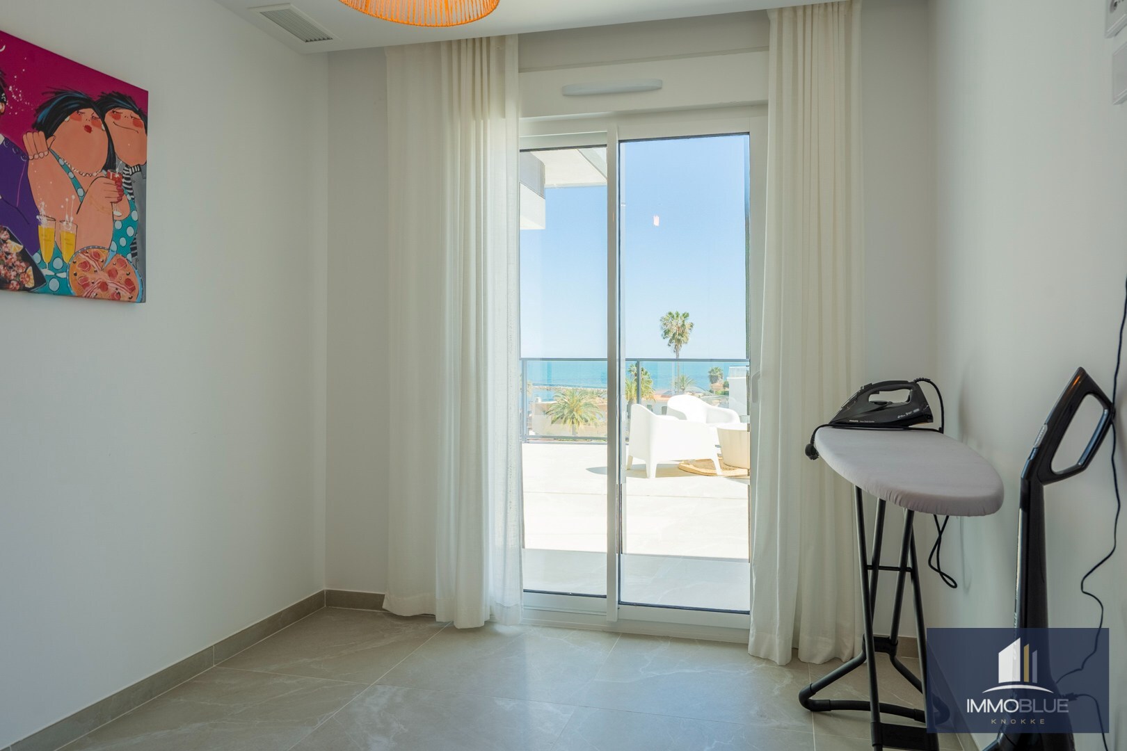 penthouse de luxe avec vue panoramique sur la mer et terrasses très spacieuses 