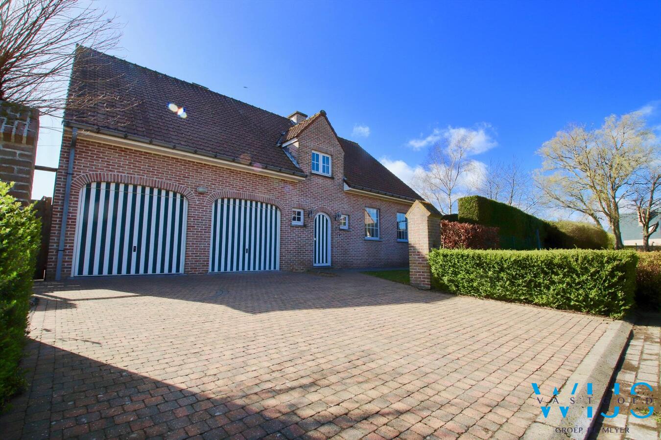 Uitzonderlijk goed gelegen woonhuis op een perceel van 841 vierkante meter in ERTVELDE! 