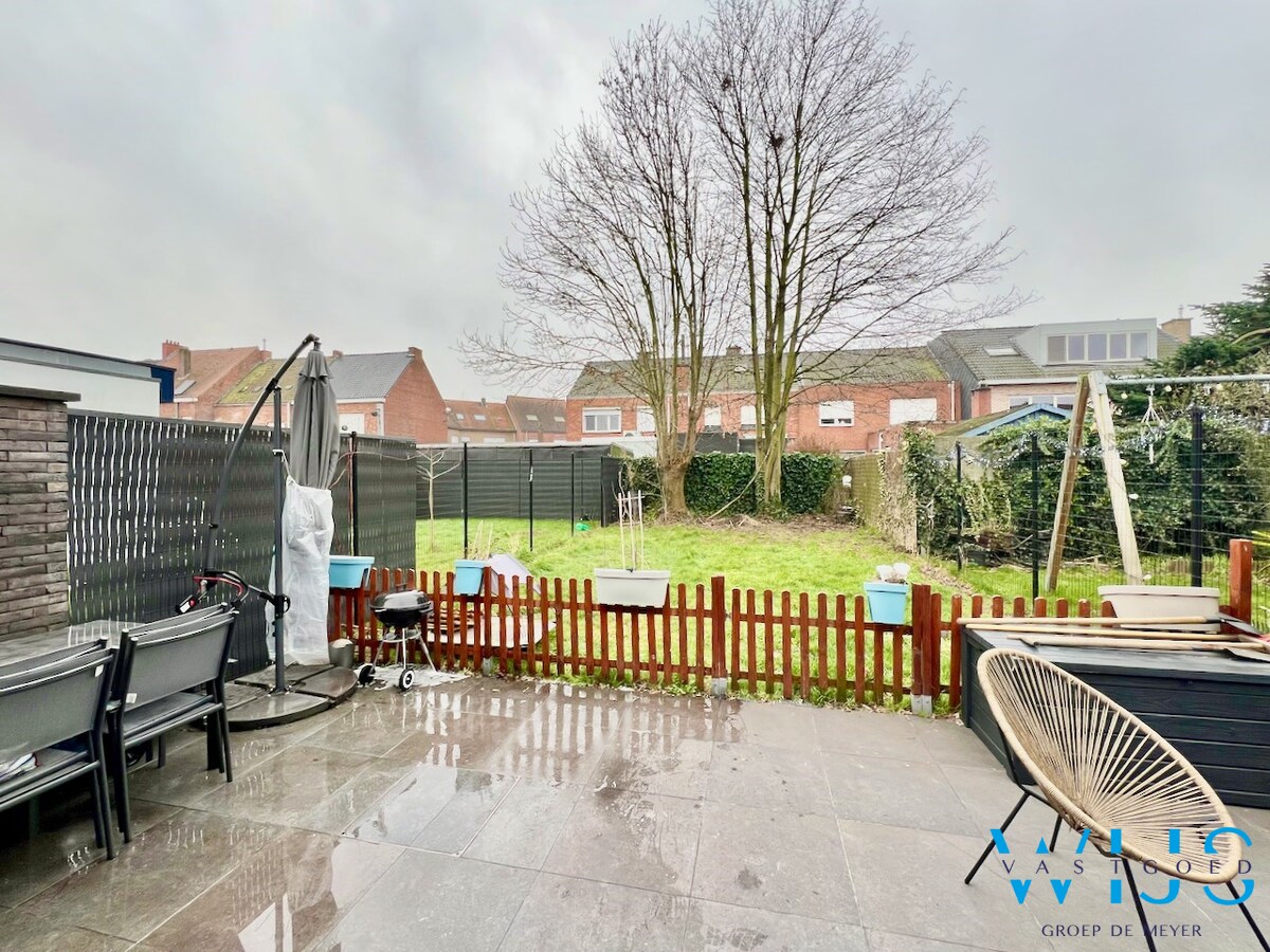 Instapklaar &amp; energiezuinig woonhuis te Zelzate ! 