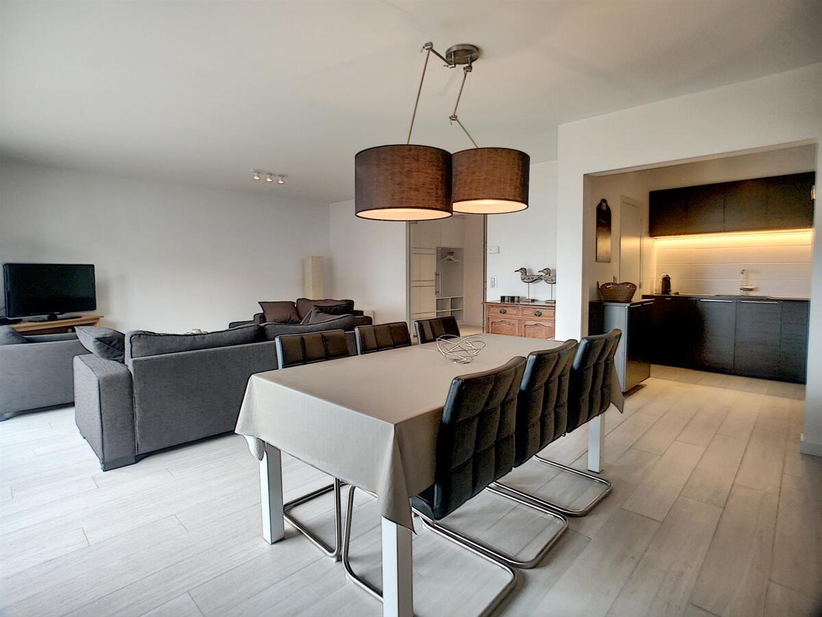 Magnifiek woonappartement met zonneterras, 3 ruime slpk en 2 badk - Heist 