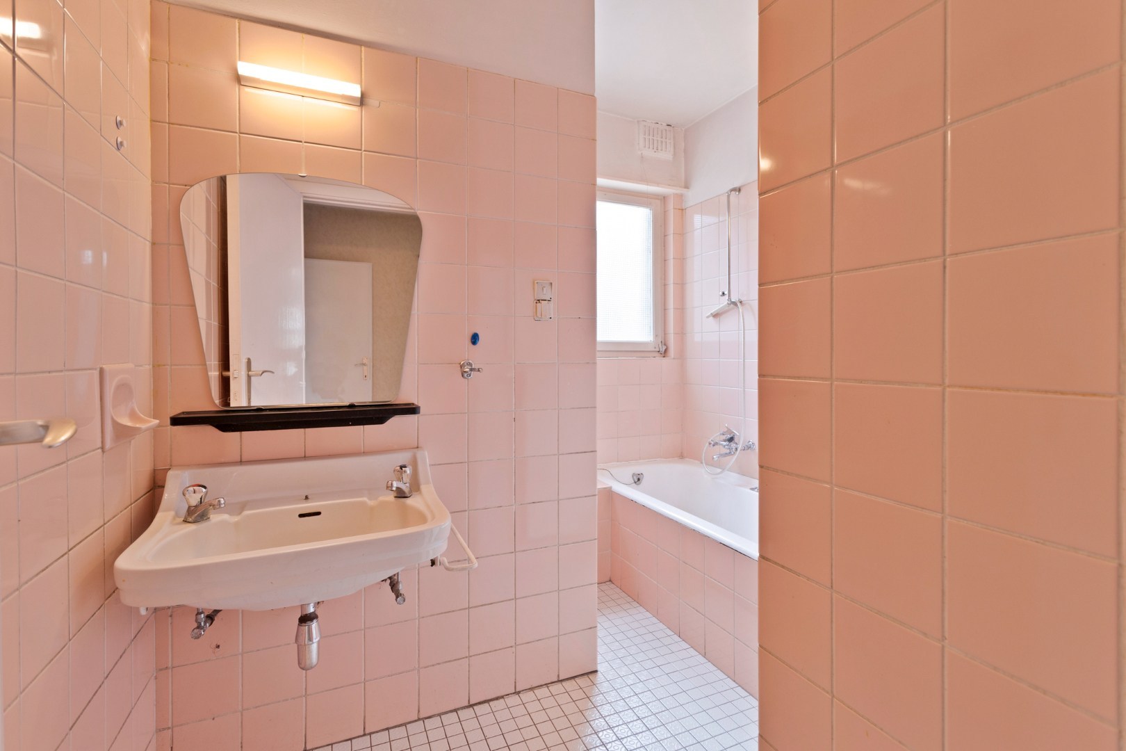 Te renoveren laagbouwwoning in een landelijke omgeving in Geel op een perceel van 5.155m² 